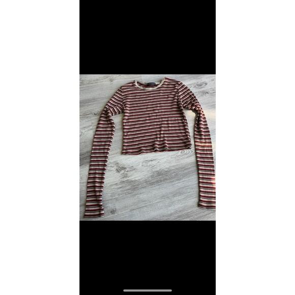 Women Junior NWOT Brandi Melville Long Sleeve Crop Top One Size Red Brown #477 - Picture 5 of 5